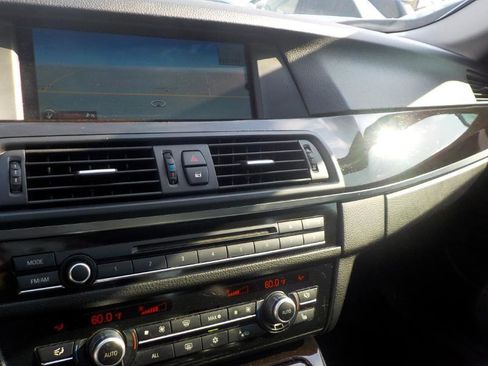 Used 2011 BMW 528i Sedan image 13