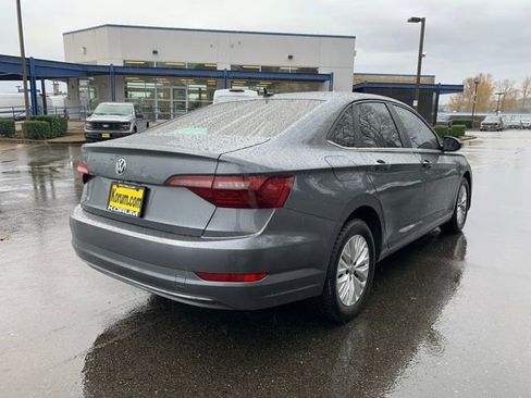 Used 2020 Volkswagen Jetta S image 5