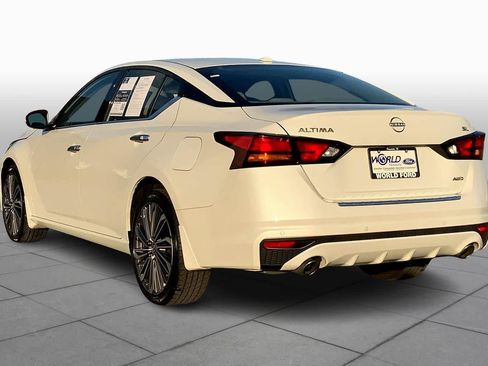Used 2023 Nissan Altima 2.5 SL image 11