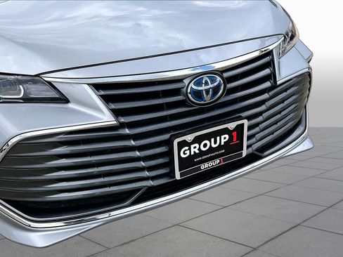 Used 2021 Toyota Avalon XLE w/ Moonroof Package FWD image 30