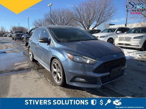 Used 2018 Ford Focus ST image 3