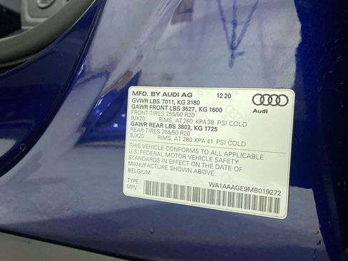 Used 2021 Audi e-tron Premium w/ Convenience Plus Package image 39