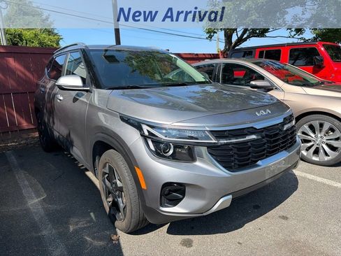 Used 2025 Kia Seltos EX w/ EX Sunroof Package AWD/4WD image 2
