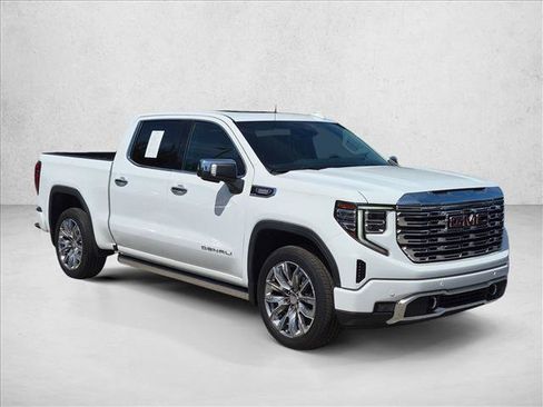 Used 2024 GMC Sierra 1500 Denali AWD/4WD image 3