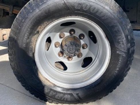 Used 2018 GMC Sierra 3500 4x4 Regular Cab w/ Sierra Convenience Package image 27