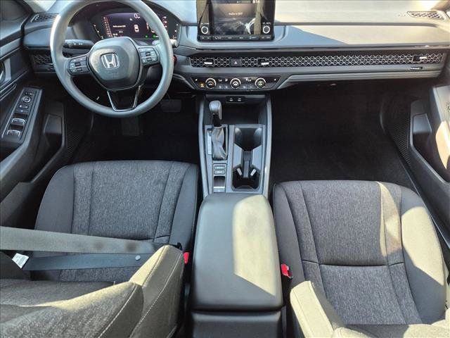 Used 2025 Honda Accord SE image 16