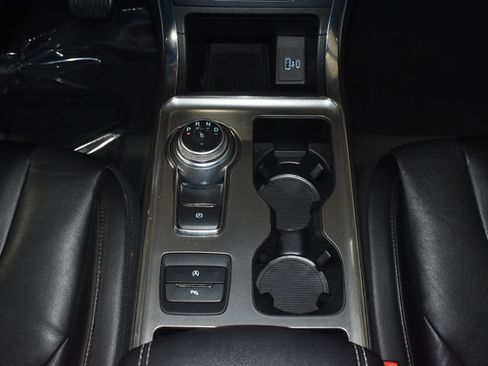 Used 2022 Ford Edge Titanium AWD/4WD image 30