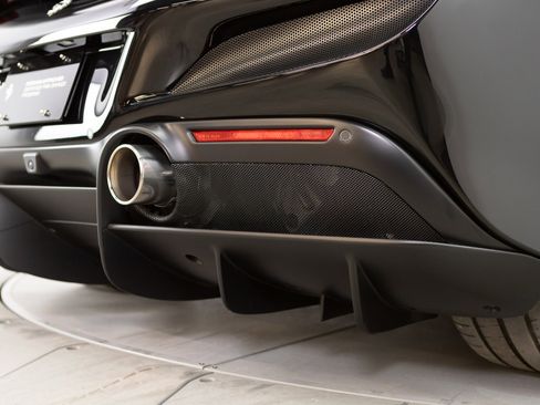 Certified 2021 Ferrari F8 Tributo image 45