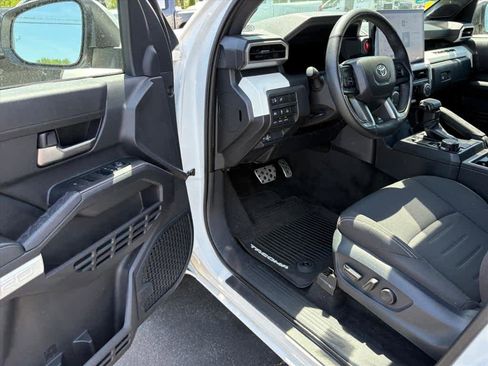 Used 2024 Toyota Tacoma TRD Sport w/ TRD Sport Upgrade Package AWD/4WD image 19