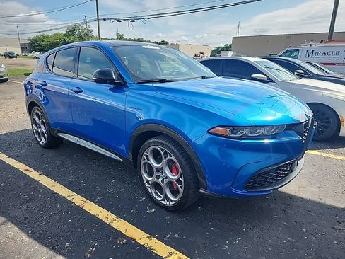 Used 2024 Alfa Romeo Tonale Ti AWD/4WD image 5