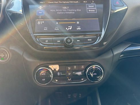 Used 2021 Chevrolet TrailBlazer LT image 17