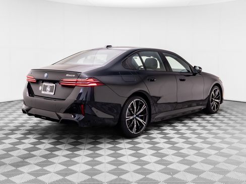 New 2027 BMW 550e xDrive AWD/4WD image 5