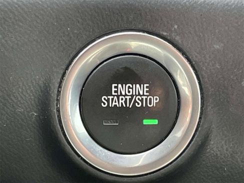 Used 2020 GMC Terrain SLE w/ Elevation Edition image 23