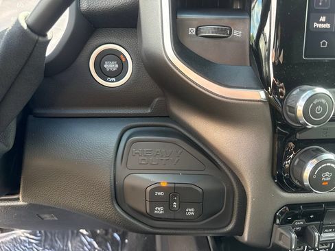 New 2026 RAM 2500 Big Horn AWD/4WD image 15