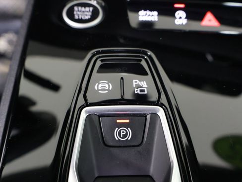 Used 2025 Audi A5 2.0T Premium Plus Sedan w/ Premium Plus image 5