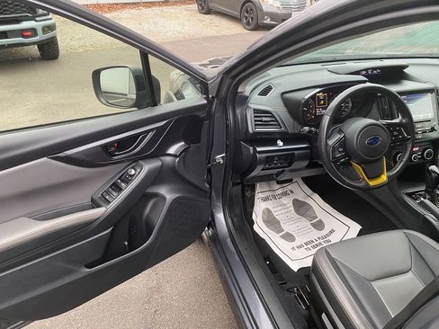 Used 2021 Subaru Crosstrek 2.5i Sport w/ Moonroof Package image 10