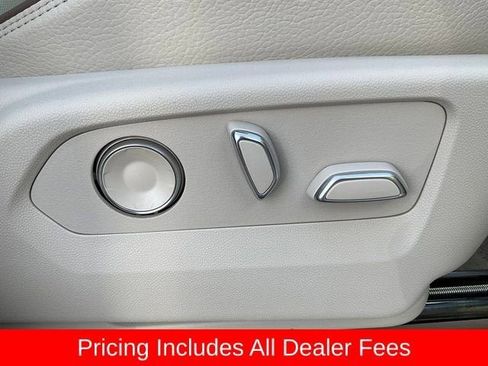 New 2026 GMC Yukon XL Denali w/ Sun & Power Step Package AWD/4WD image 21