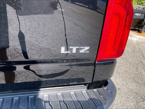 Used 2025 Chevrolet Silverado 3500 LTZ w/ LTZ Plus Package AWD/4WD image 23