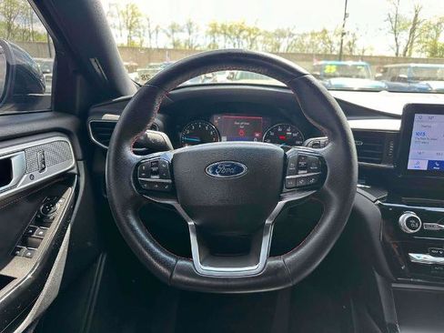 Certified 2023 Ford Explorer ST-Line AWD/4WD image 15