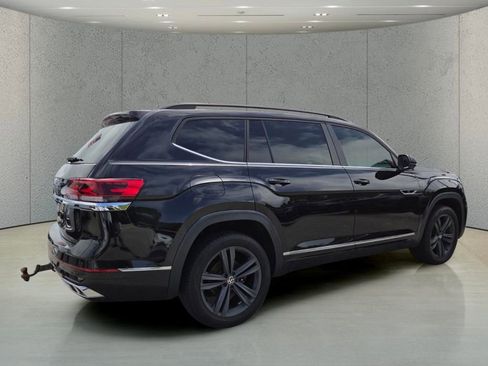 Used 2021 Volkswagen Atlas SE w/ Panoramic Sunroof Package FWD image 3