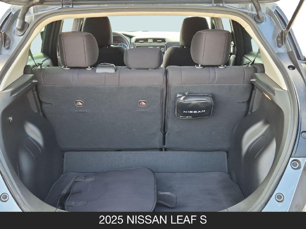 Used 2025 Nissan Leaf S FWD image 23