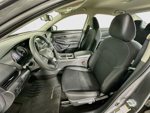 Used 2024 Nissan Sentra S FWD image 13