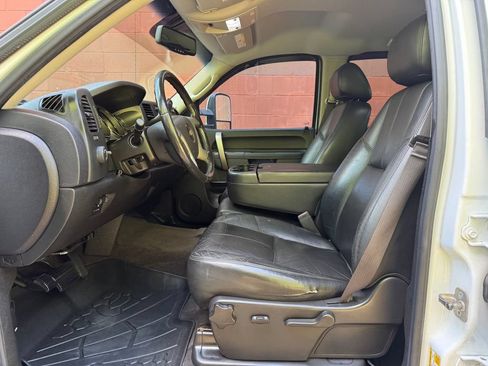 Used 2013 Chevrolet Silverado 3500 LT w/ Custom Sport Truck Package AWD/4WD image 10