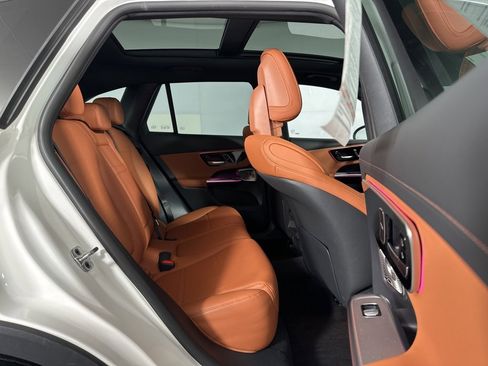 Used 2023 Mercedes-Benz GLC 300 4MATIC image 31