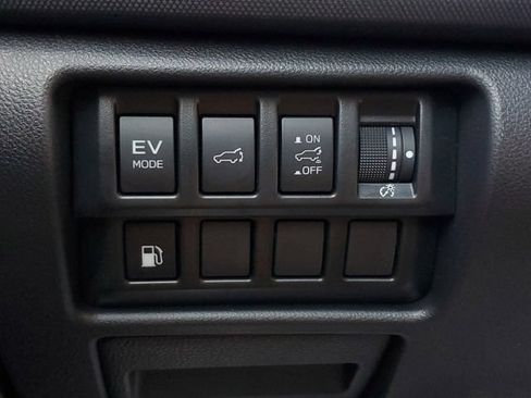 Certified 2025 Subaru Forester Limited w/ Popular Package AWD/4WD image 36