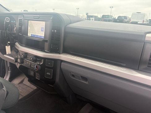 Used 2025 Ford F350 XLT w/ Tremor Off-Road Package image 40