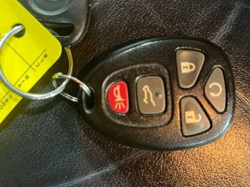 Used 2015 Chevrolet Traverse LT image 28