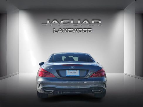 Used 2019 Mercedes-Benz SL 550 image 4