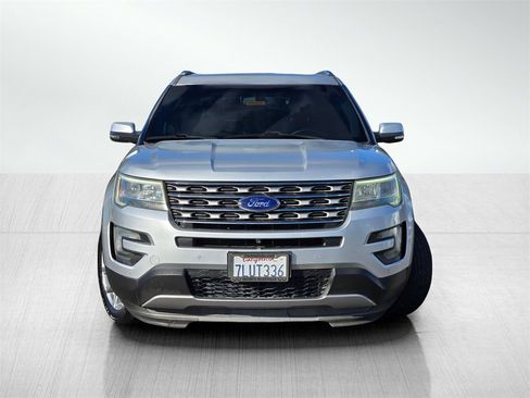 Used 2016 Ford Explorer Limited image 2
