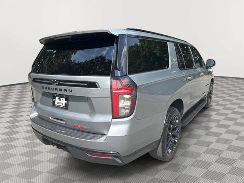 Used 2024 Chevrolet Suburban RST w/ Luxury Package AWD/4WD image 6