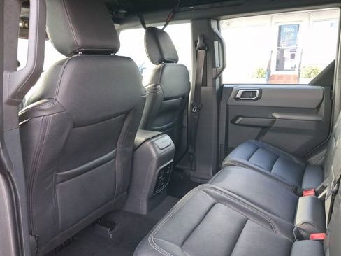 Used 2022 Ford Bronco 4-Door AWD/4WD image 6