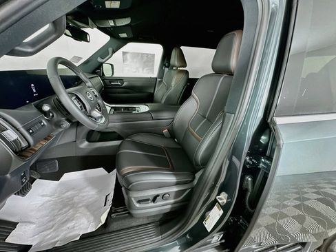 New 2026 Nissan Armada SL w/ Captain's Chari Seat Package AWD/4WD image 29