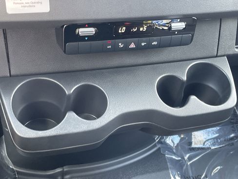 New 2025 Mercedes-Benz Sprinter 2500 image 35
