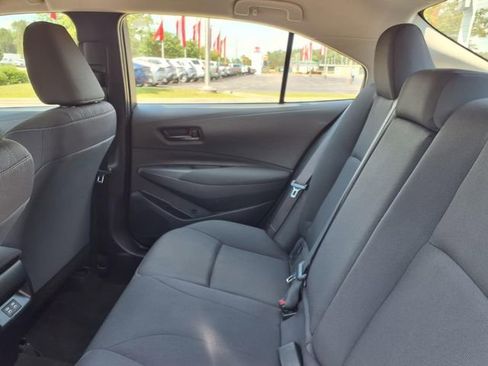 Used 2023 Toyota Corolla LE image 7