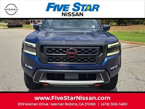 Used 2022 Nissan Frontier PRO-4X w/ Technology Package AWD/4WD image 2