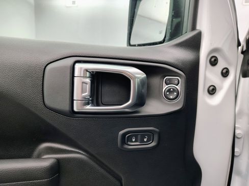 New 2026 Jeep Wrangler Rubicon AWD/4WD image 19