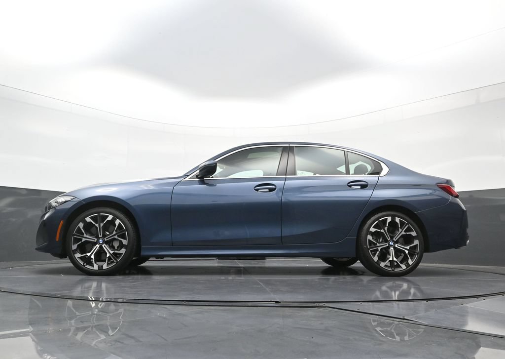 Used 2026 BMW 330i xDrive Sedan AWD/4WD image 24