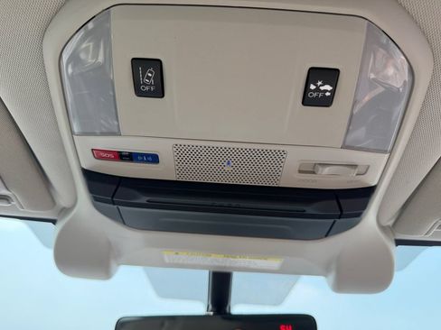 Used 2019 Subaru Ascent Limited AWD/4WD image 26