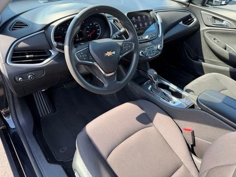 Used 2024 Chevrolet Malibu LT FWD image 18