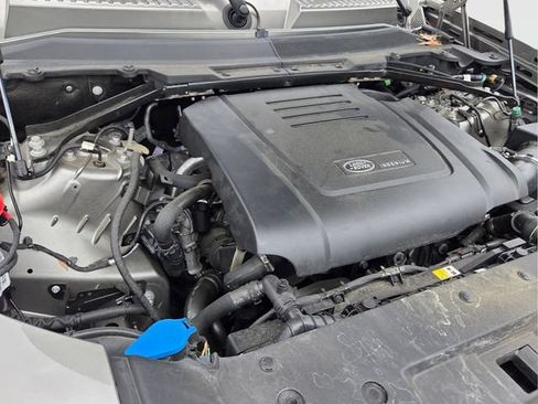 Used 2025 Land Rover Defender 110 S AWD/4WD image 22