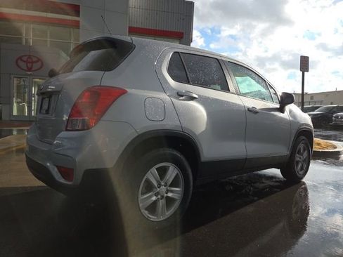 Used 2021 Chevrolet Trax LS w/ Tint and Cruise Package image 7
