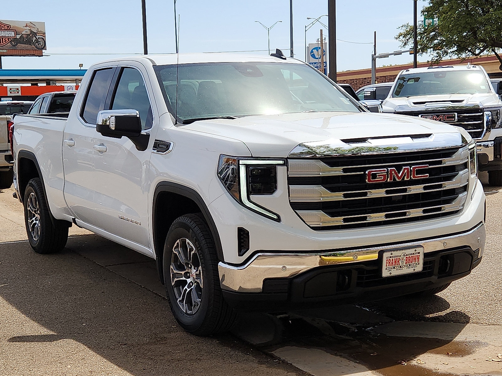 New 2026 GMC Sierra 1500 SLE w/ Preferred Package RWD image 5
