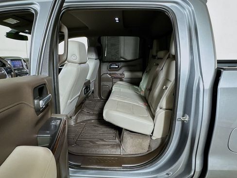 Used 2020 GMC Sierra 1500 SLT RWD image 22