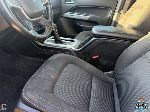 Used 2022 Chevrolet Colorado LT w/ Safety Package RWD image 16