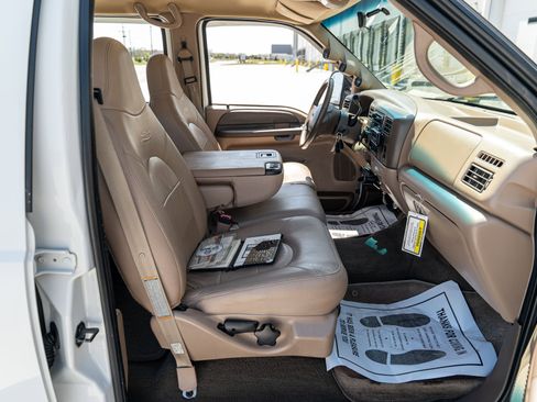 Used 1999 Ford F350 4x4 Crew Cab DRW Super Duty image 34