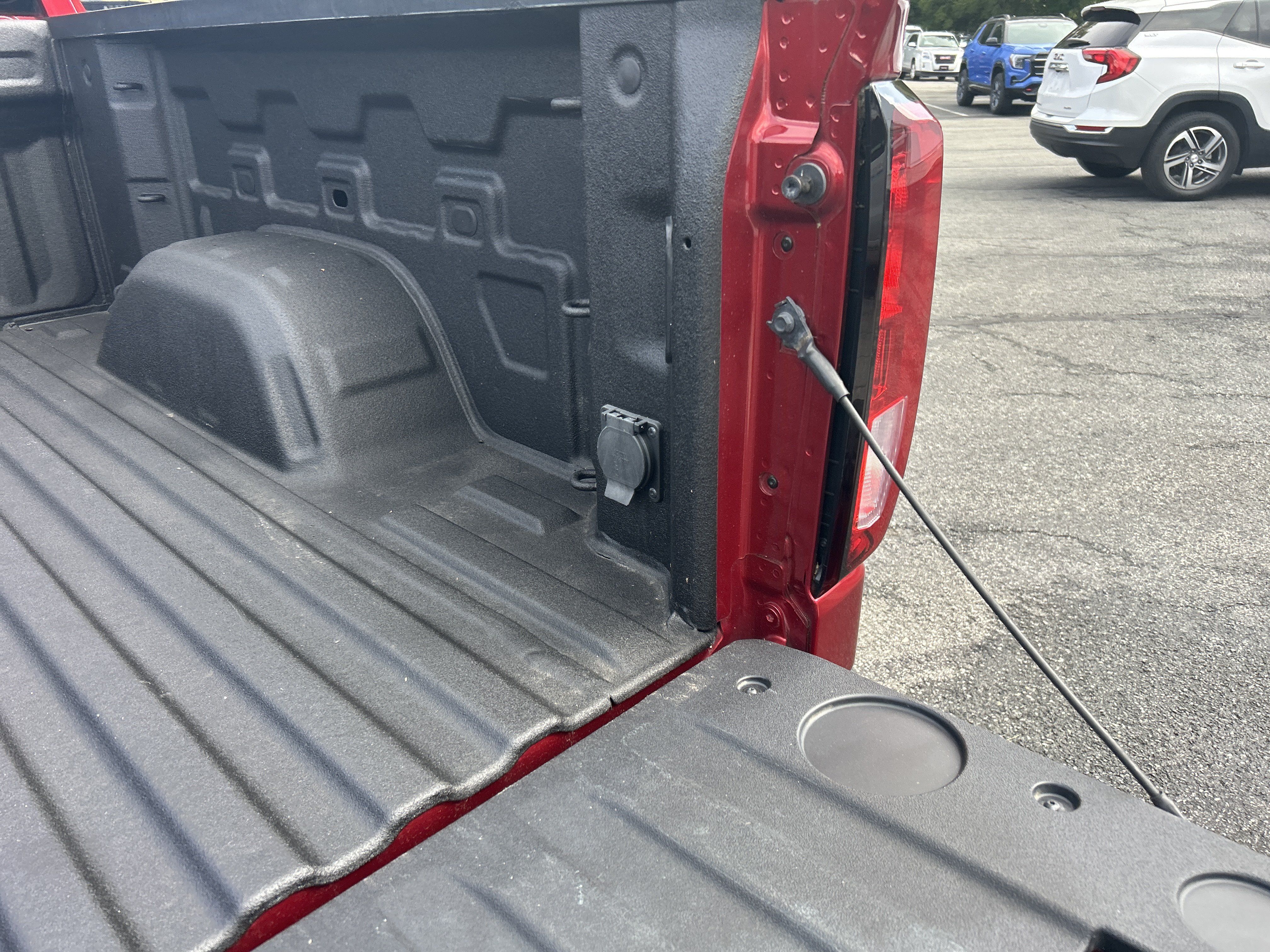Used 2022 GMC Sierra 1500 Elevation AWD/4WD image 13